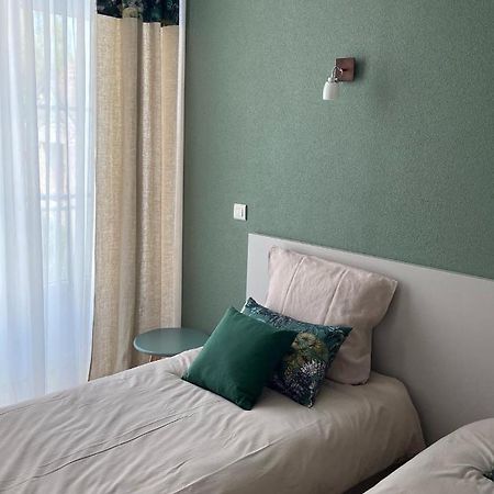 Bed and Breakfast La Rose Des Vents Saint-Symphorien-de-Marmagne Экстерьер фото