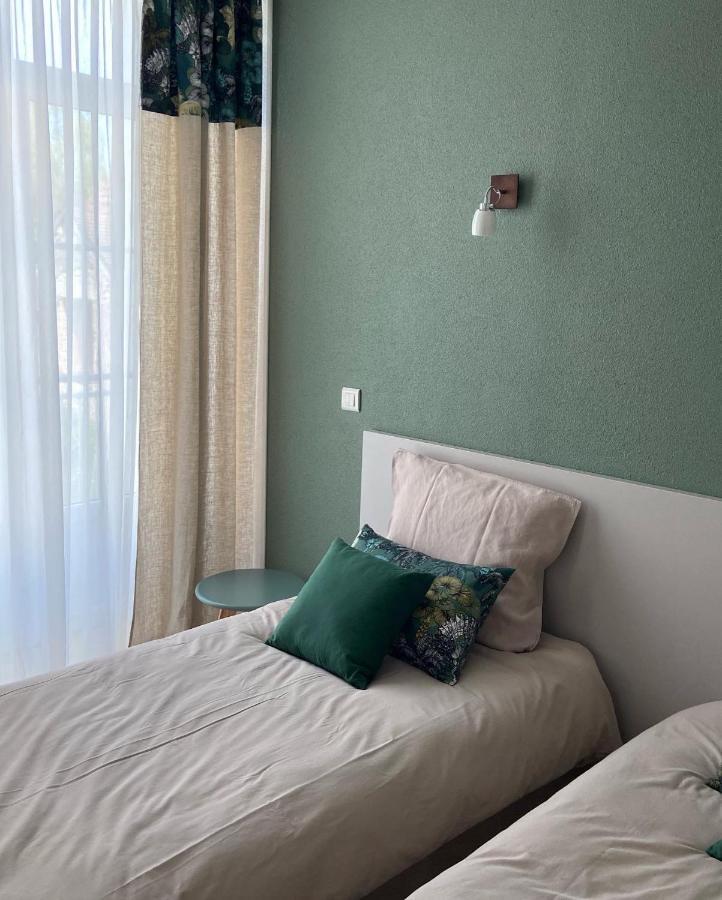 Bed and Breakfast La Rose Des Vents Saint-Symphorien-de-Marmagne Экстерьер фото